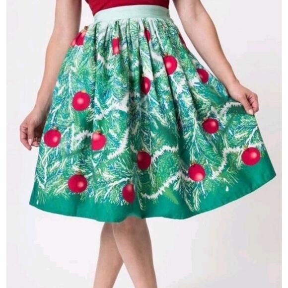 Unique Vintage Christmas Ornaments Circle Swing Skirt Pockets Red Green Bells M - Picture 2 of 11